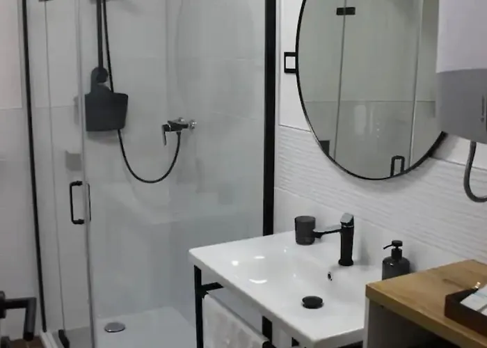 North Διαμέρισμα Ρόβινι